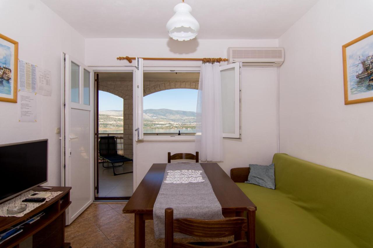 Holidays Apartments Slanada With Terrace And Sea View, Near The Beach & Town Trogir, Free Parking, Quiet Place On Peninsula Ciovo エクステリア 写真