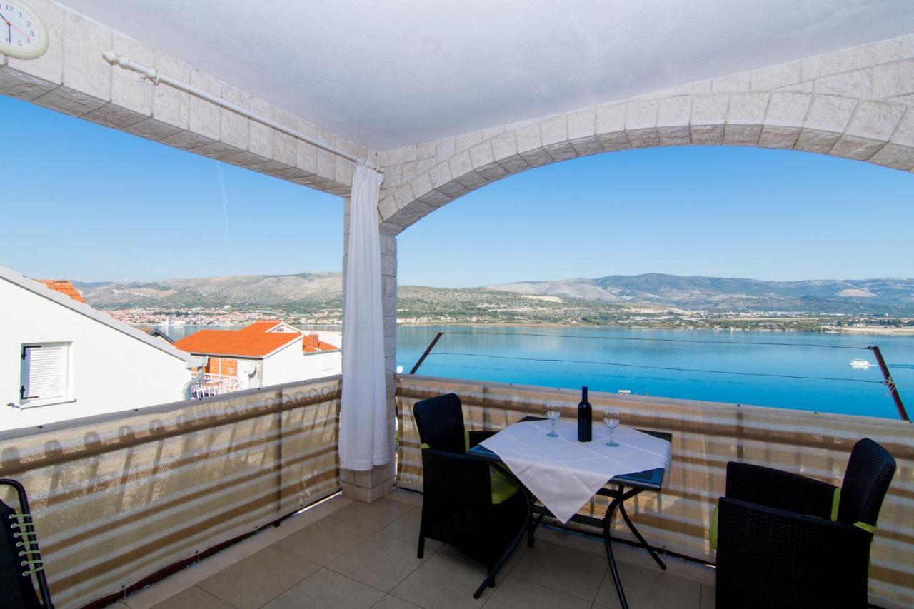 Holidays Apartments Slanada With Terrace And Sea View, Near The Beach & Town Trogir, Free Parking, Quiet Place On Peninsula Ciovo エクステリア 写真